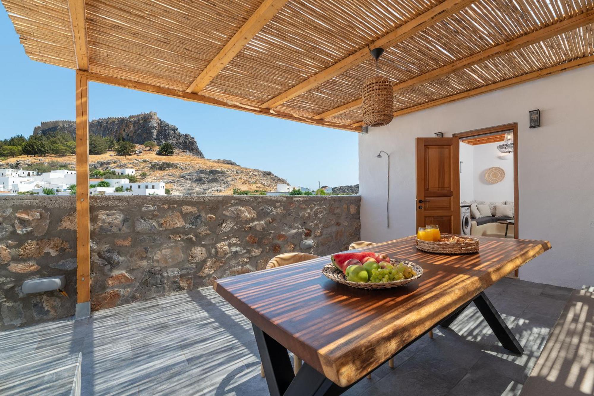 Tapanis Luxury House Case de vacanță Líndos